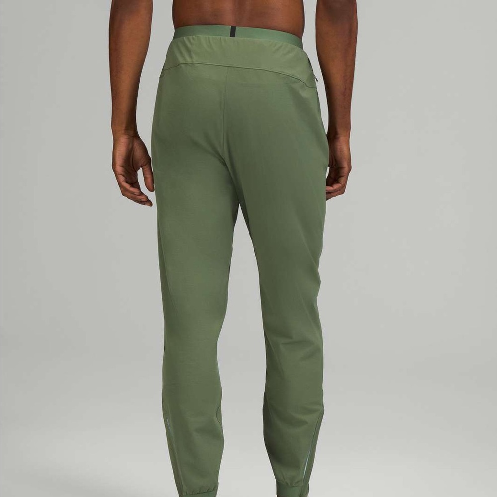 Lululemon joggers - Picture 1 of 11